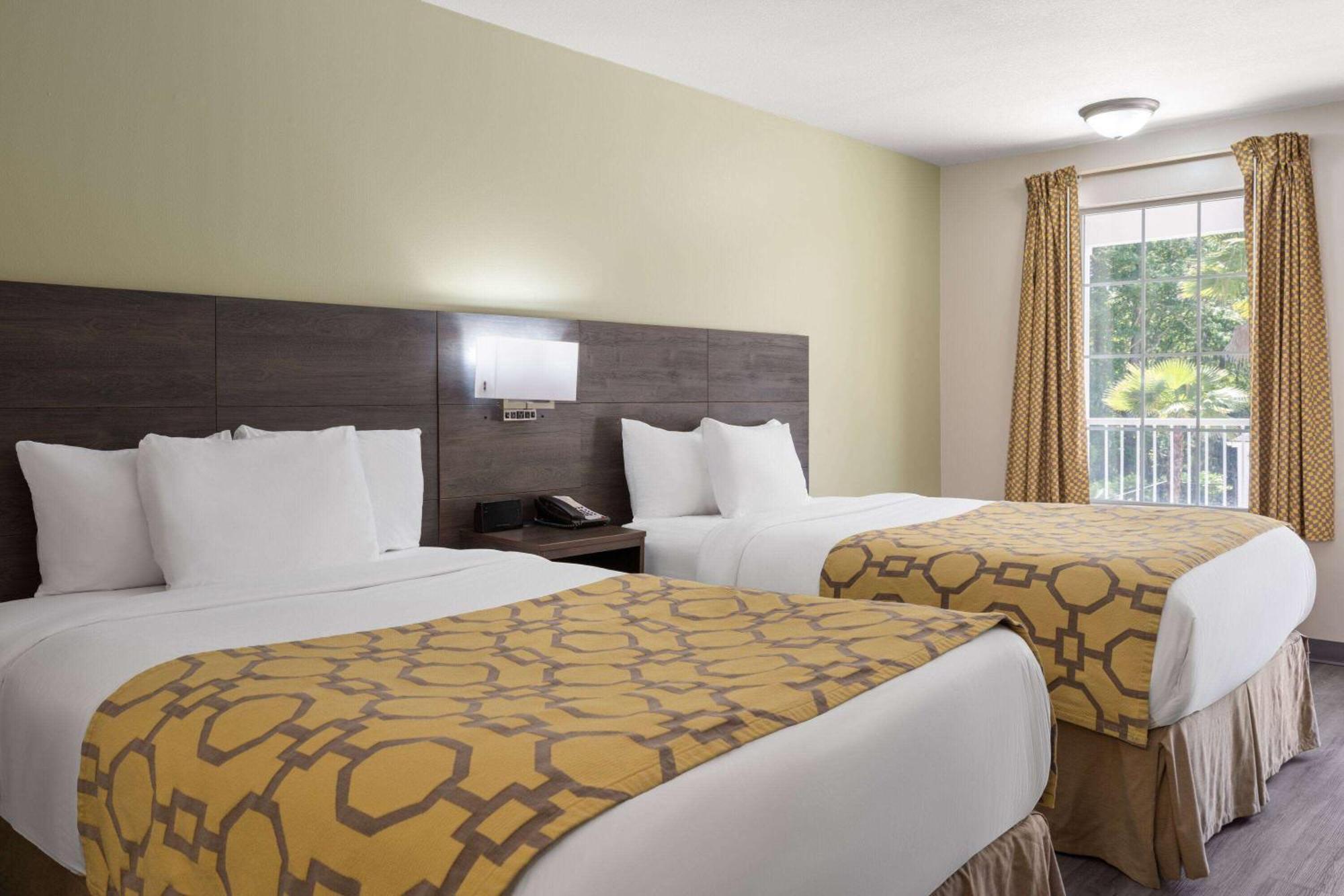 Baymont By Wyndham Kingsland Hotel Kültér fotó