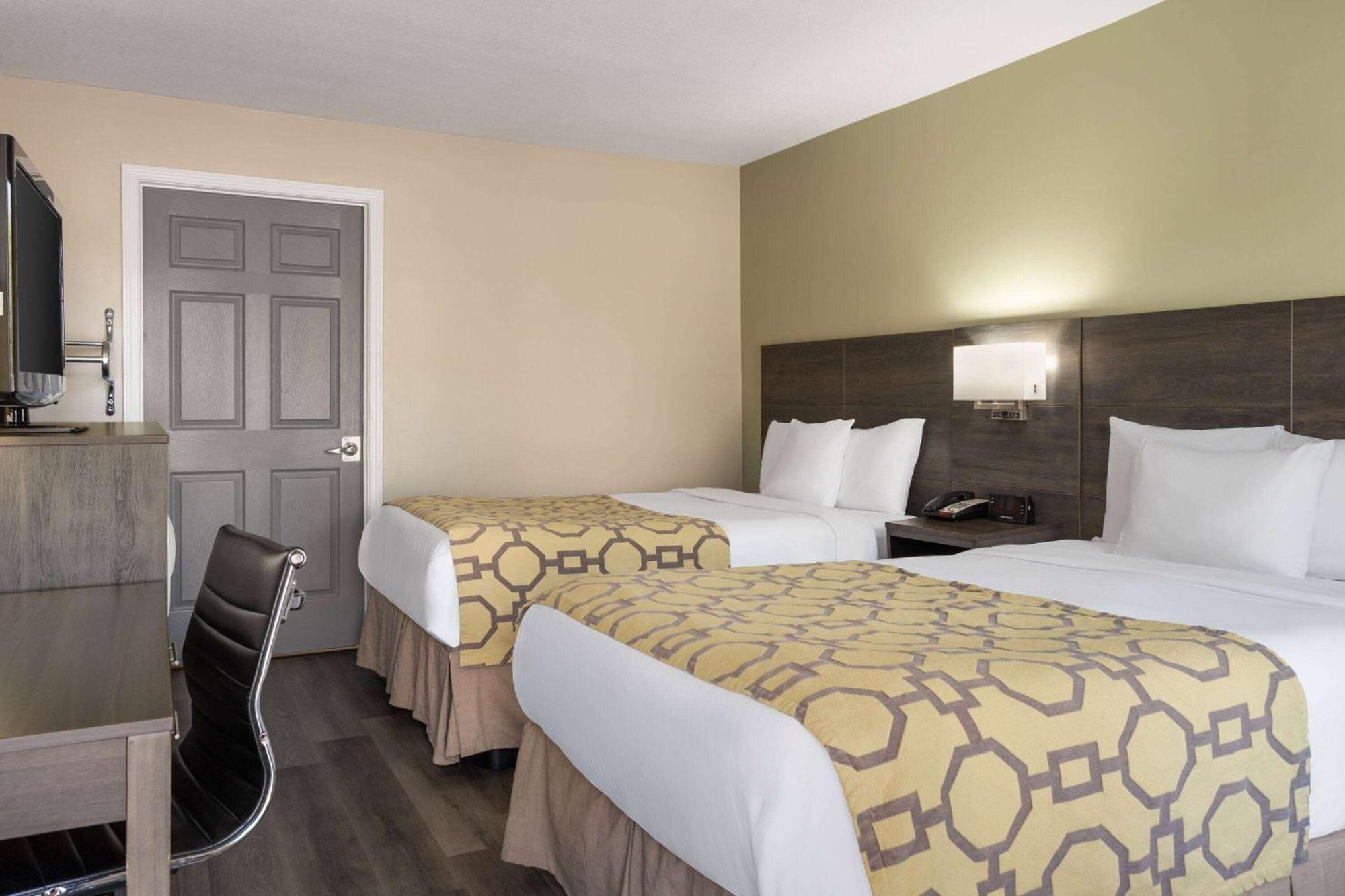 Baymont By Wyndham Kingsland Hotel Kültér fotó
